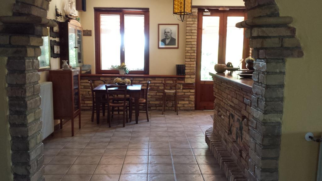 Agriturismo Col Morino Bed & Breakfast Pineto Luaran gambar