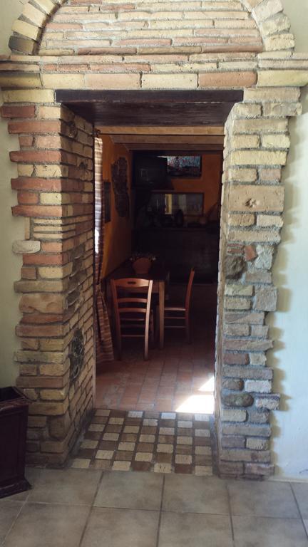 Agriturismo Col Morino Bed & Breakfast Pineto Luaran gambar