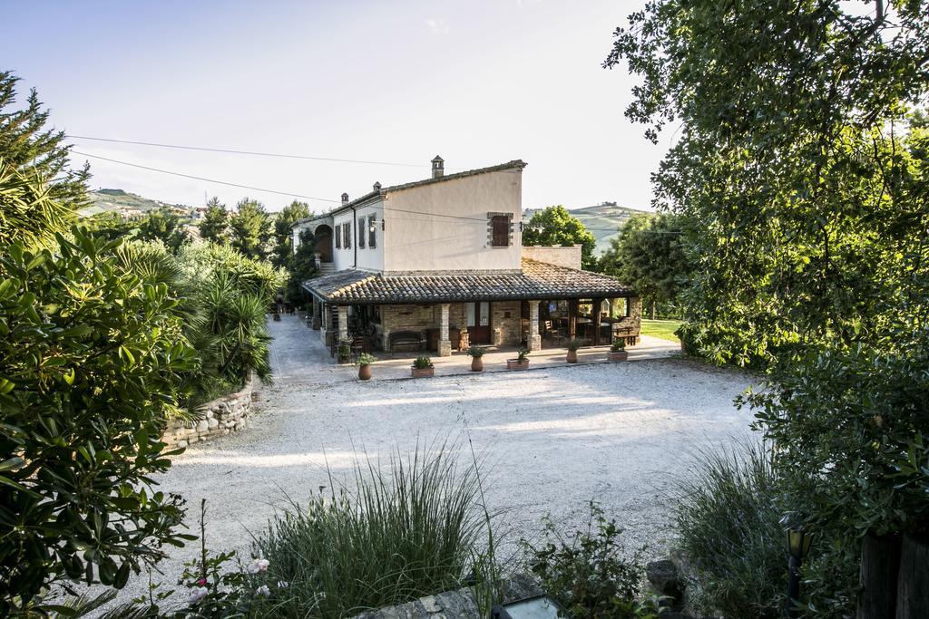 Agriturismo Col Morino Bed & Breakfast Pineto Luaran gambar